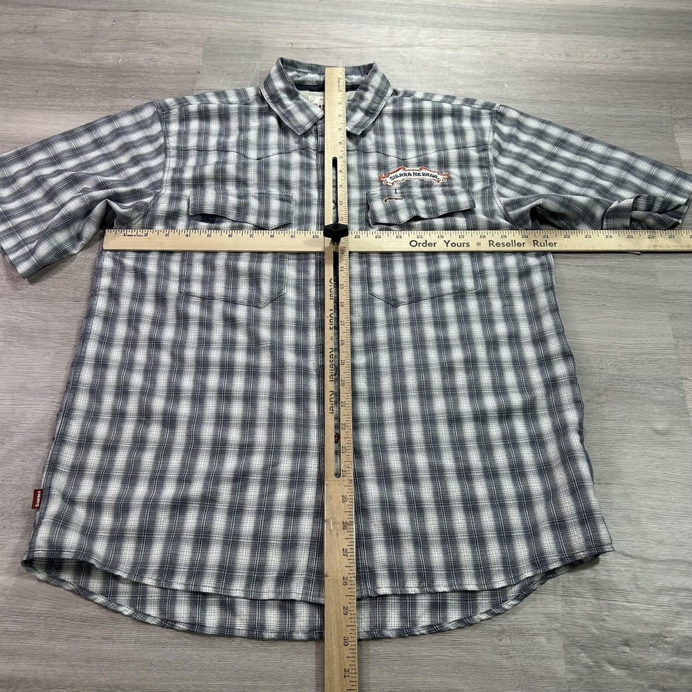 Simms Sierra Nevada Shirt Mens Small Gray Plaid Short Sleeve Fishing Vented - Picture 6 of 10